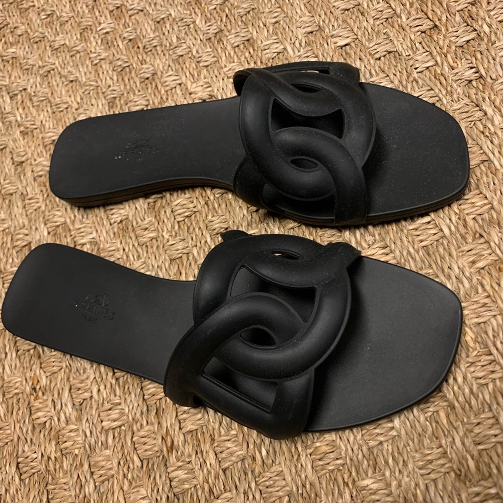 Hermès Aloha Slides 39